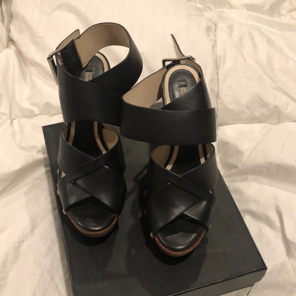 Vera Wang black strapped heels